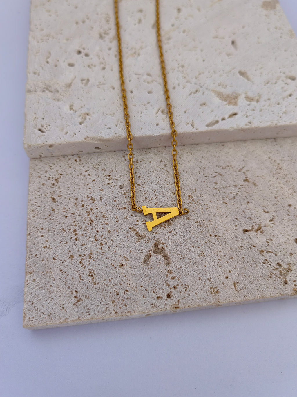 CONNECTOR INITIAL NECKLACE