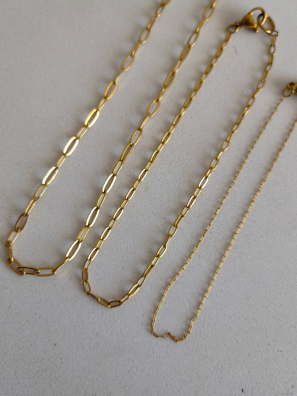 MED PAPERCLIP ANKLET