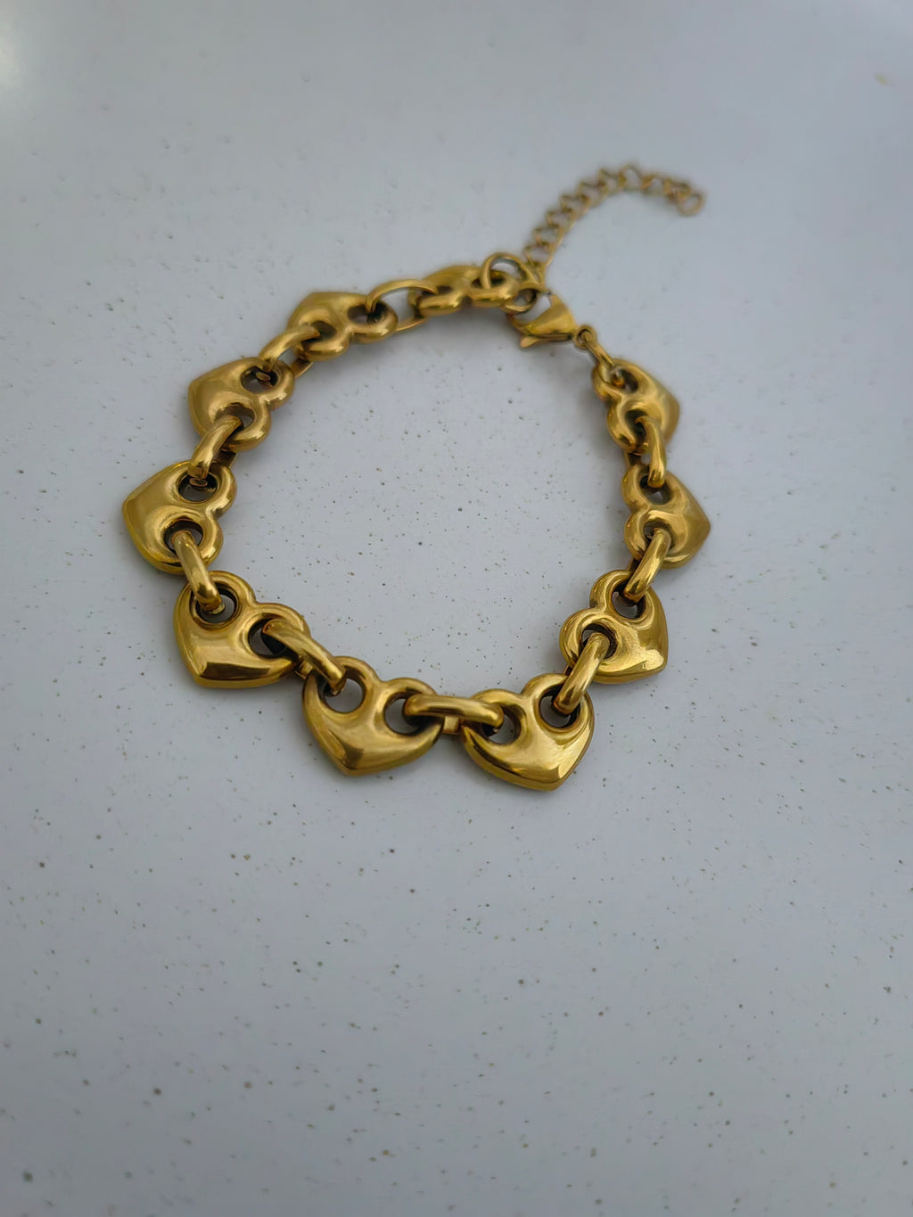 CHUNKY HEART BRACELET