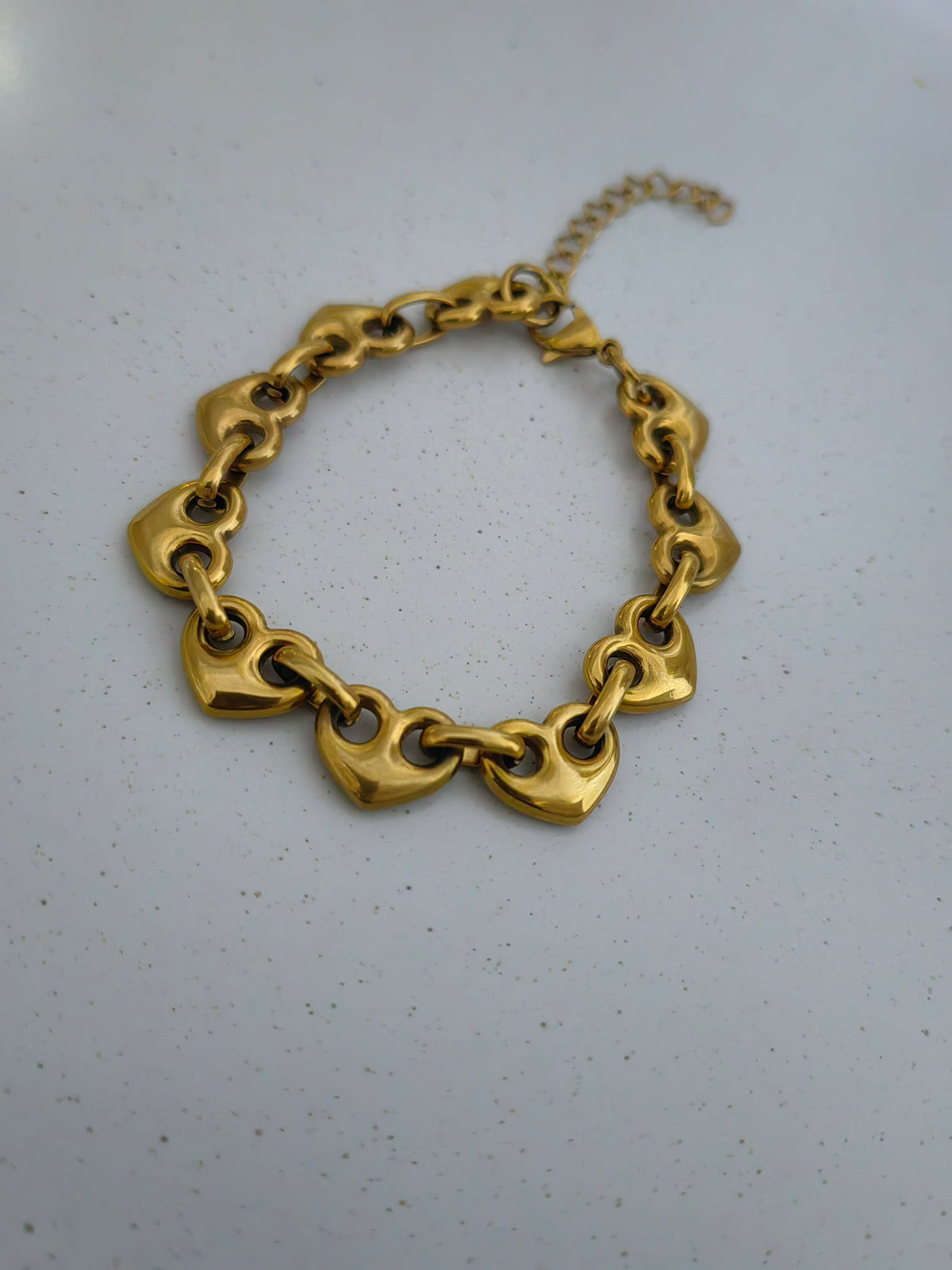 CHUNKY HEART BRACELET
