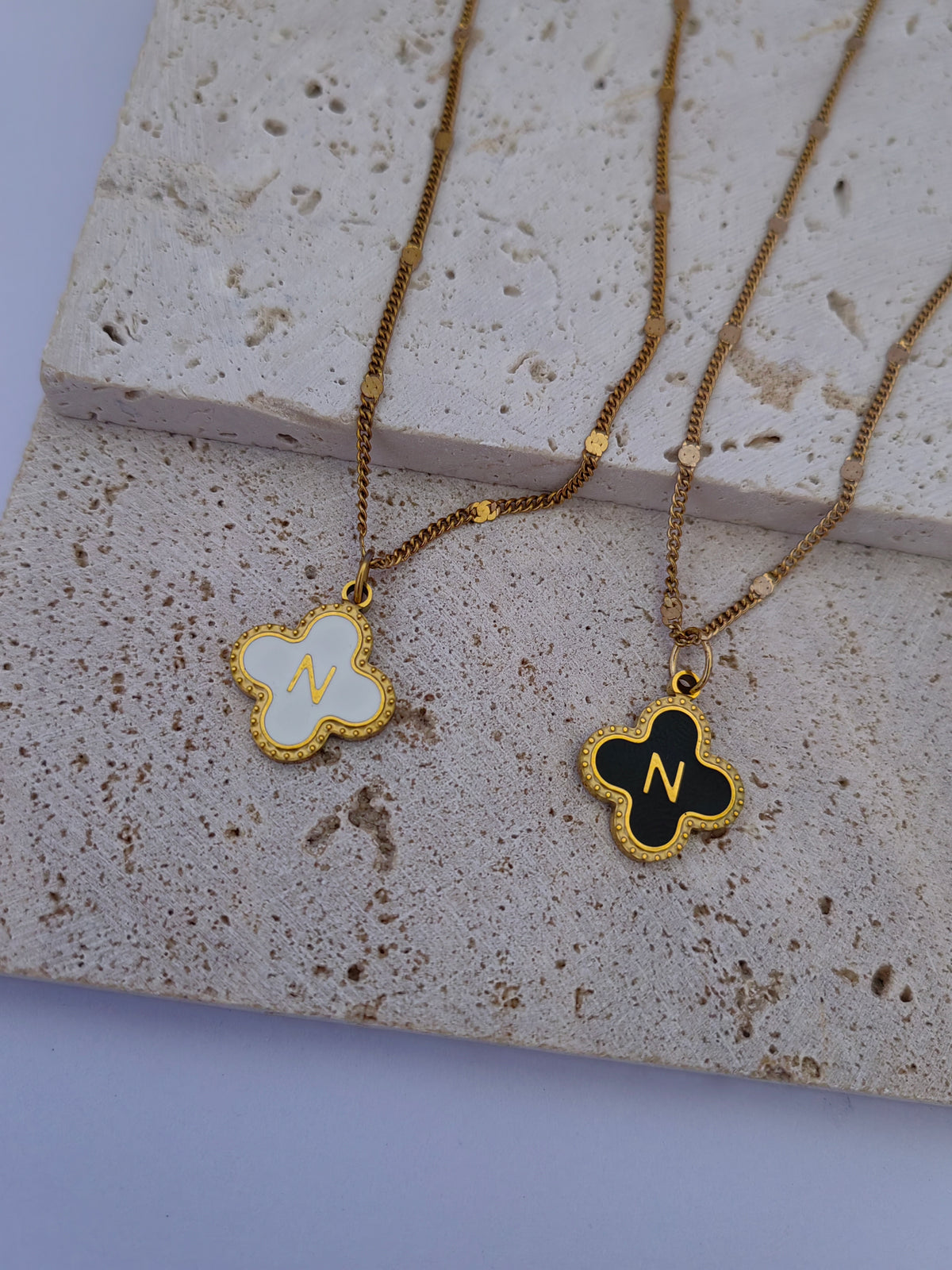 CLOVER LETTER NECKLACE
