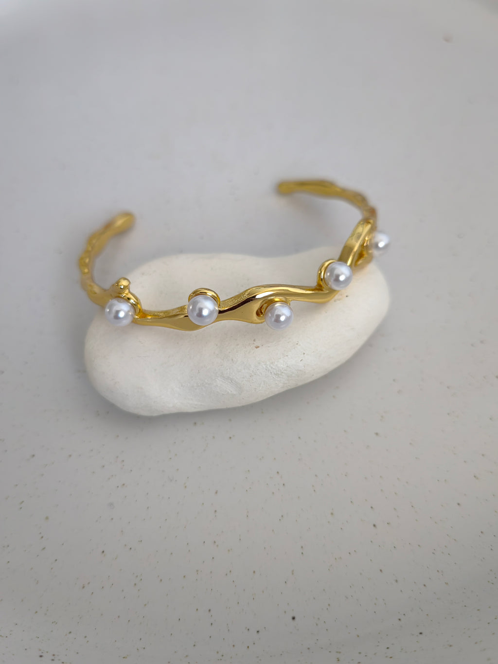 PEARL BRACELET
