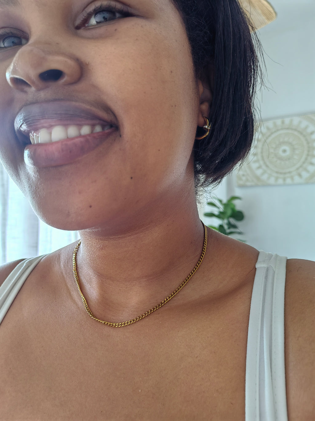 CURB NECKLACE