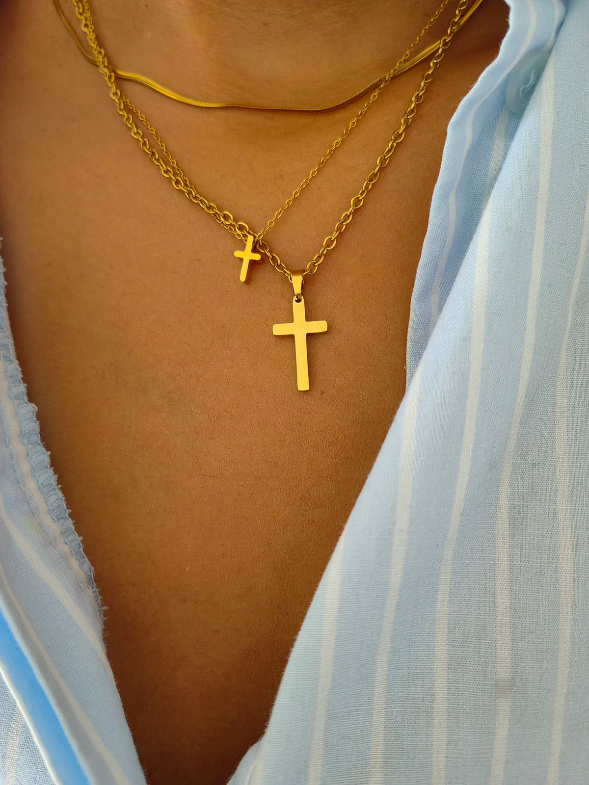 CROSS NECKLACE