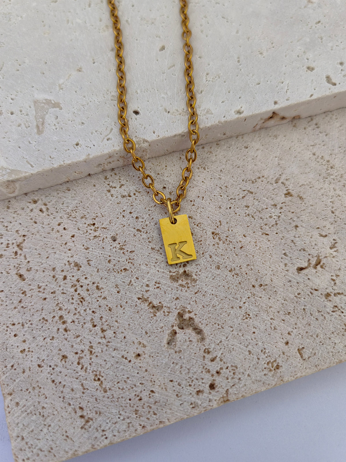 PLATE LETTER NECKLACE