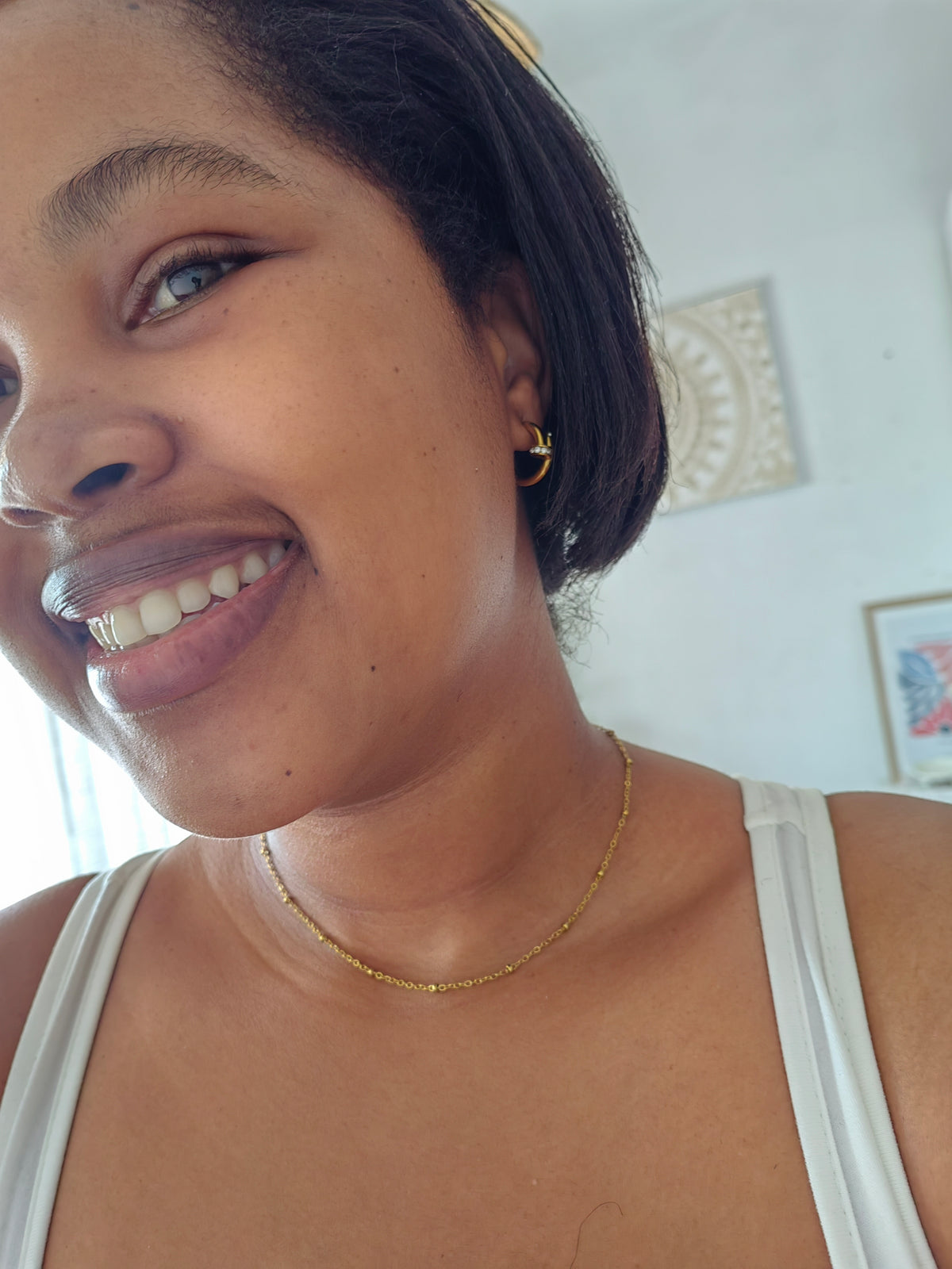 MED DEWDROP NECKLACE