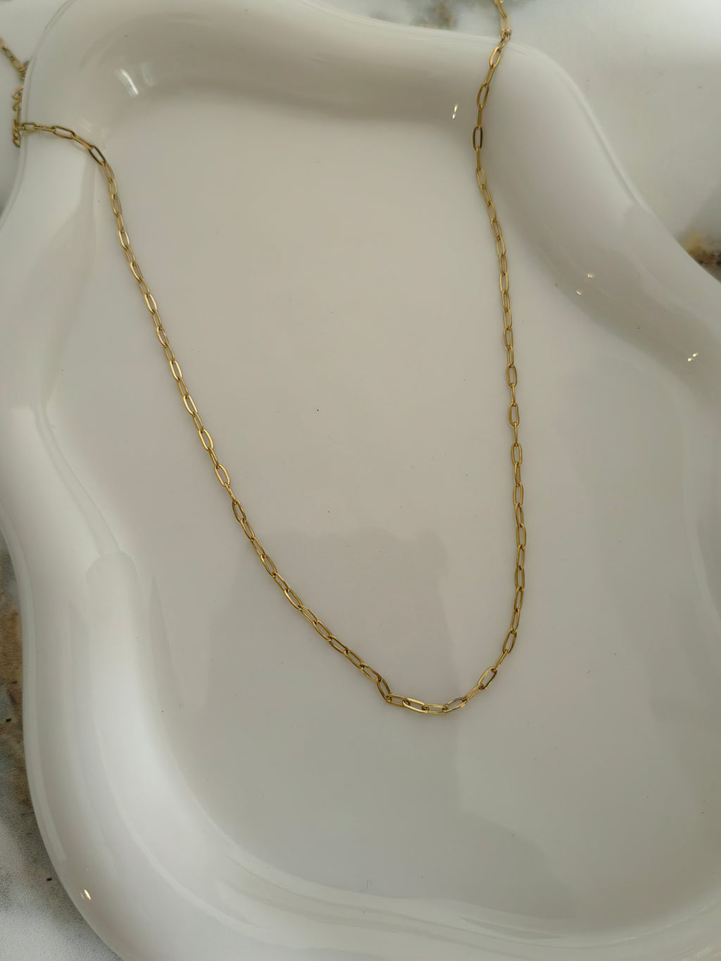 SMALL PAPERCLIP NECKLACE