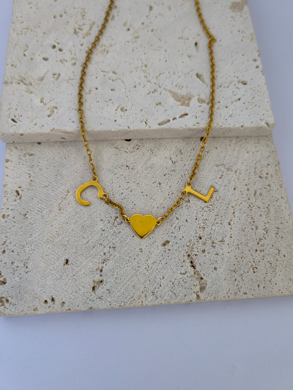 INITIAL CHAIN NECKLACE