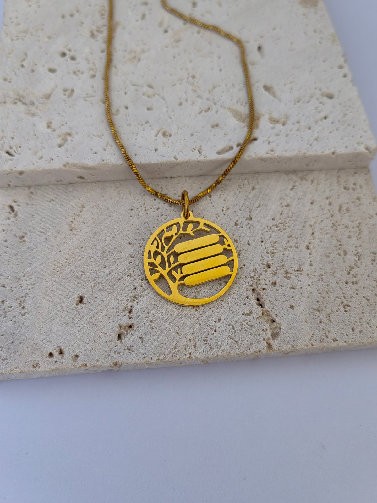 FAMILY TREE NECKLACE