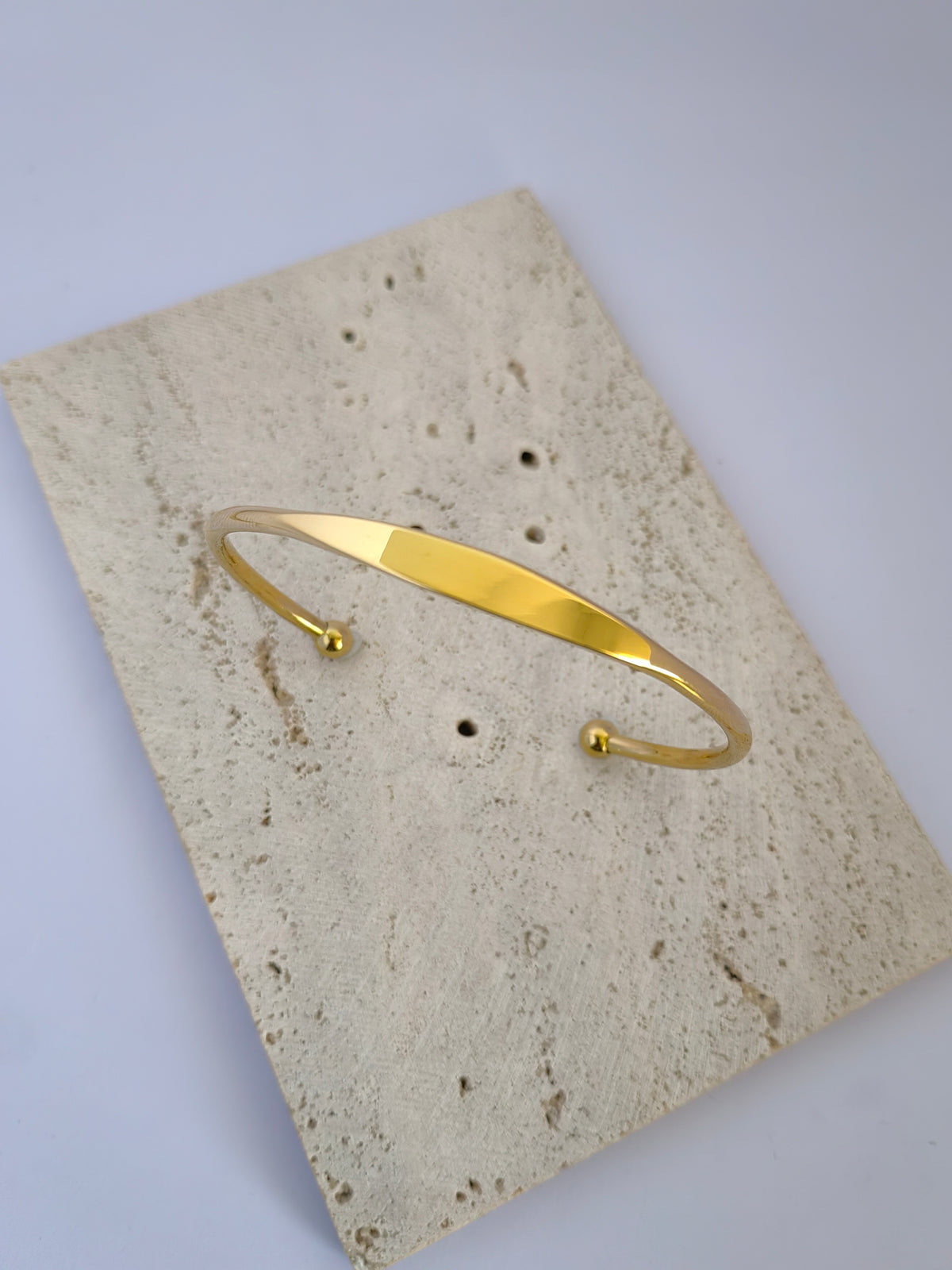 MEN'S OVAL NAMEPLATE BANGLE