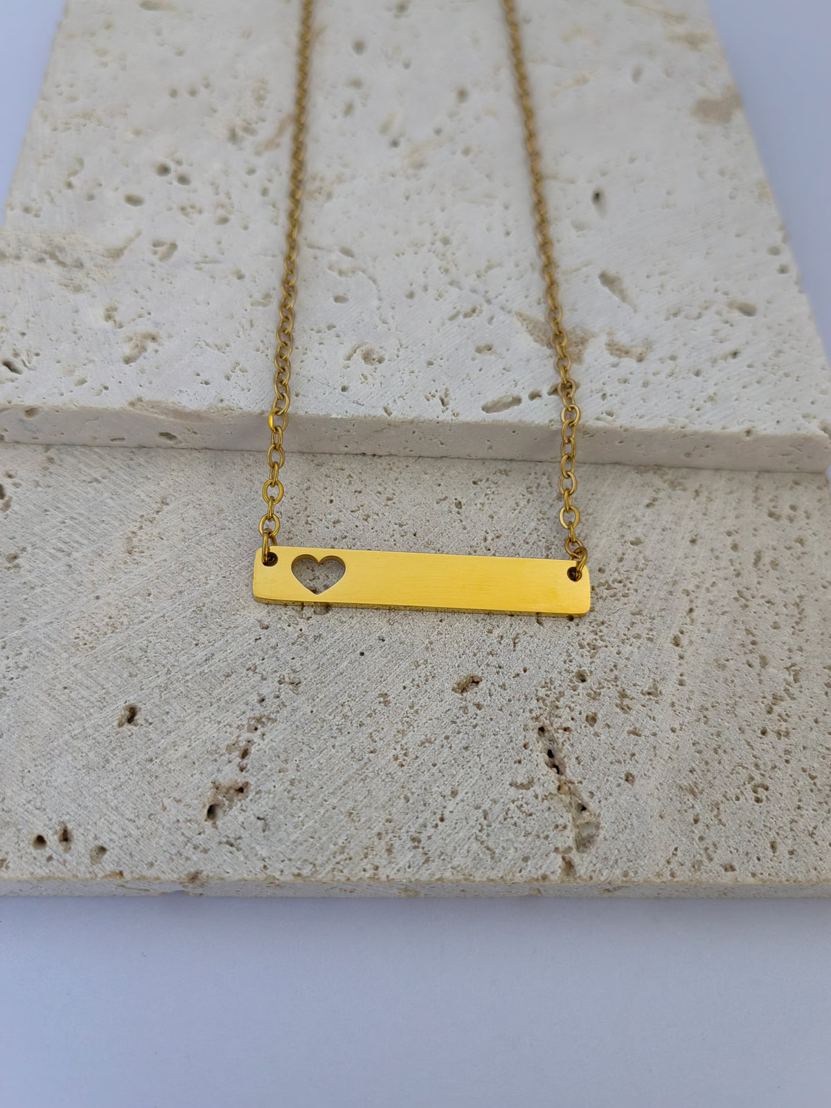HEART NAMEPLATE NECKLACE