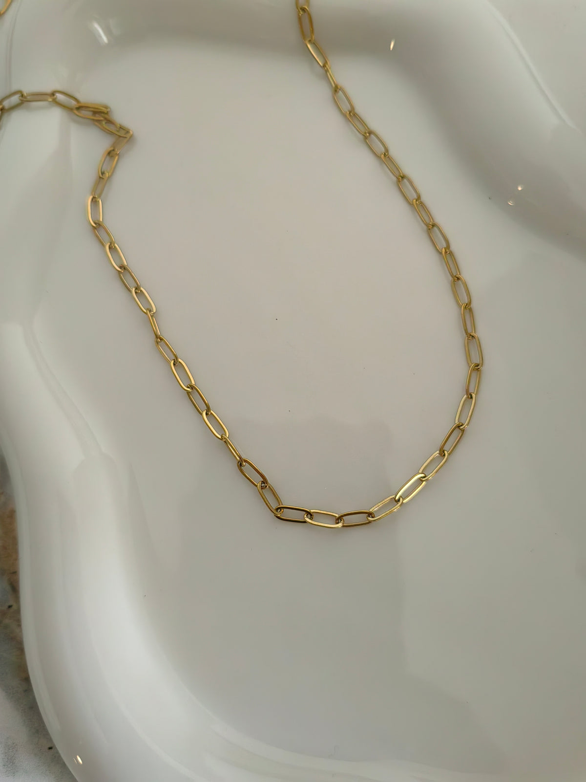 MED PAPERCLIP NECKLACE