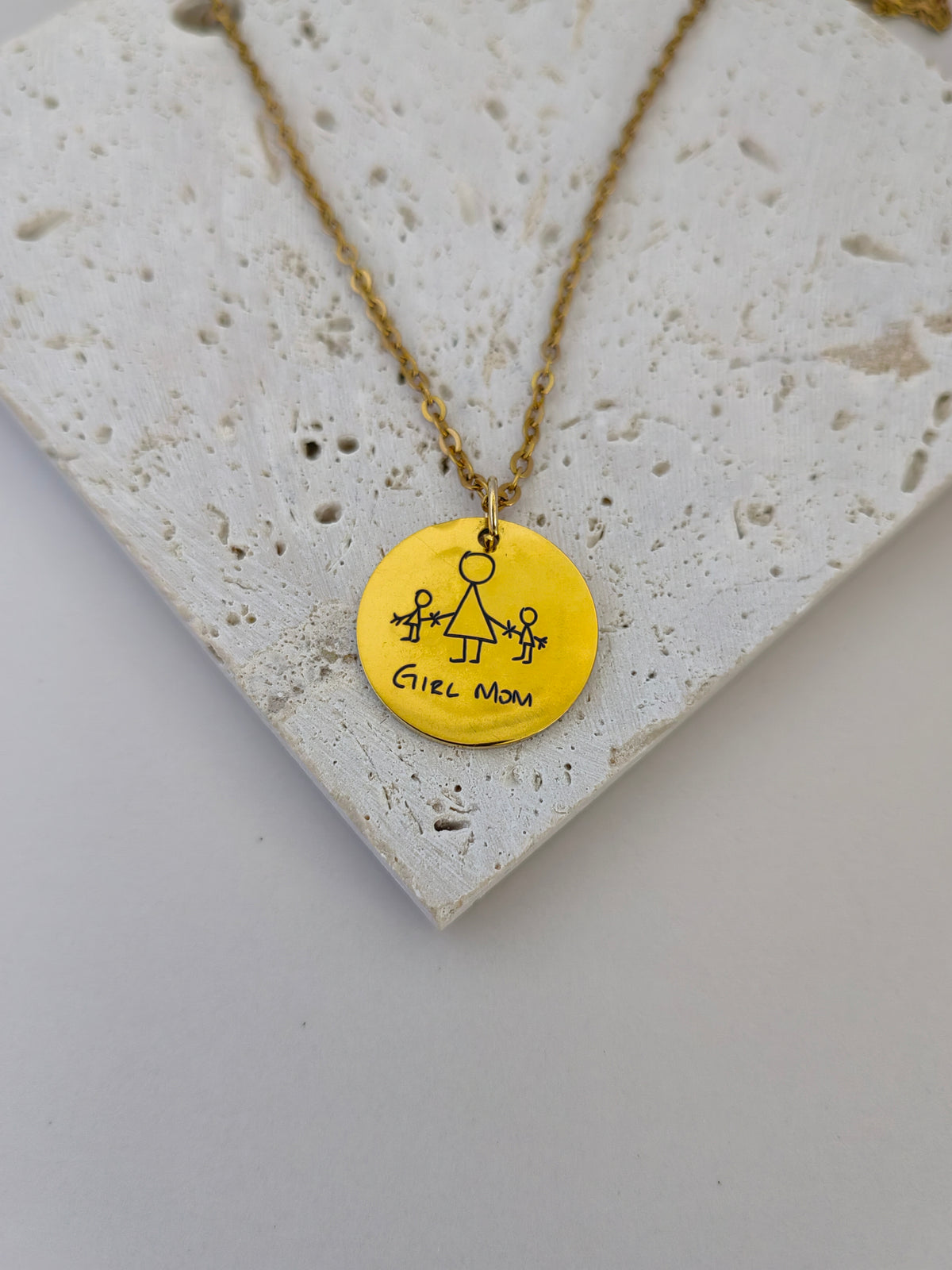 PICTURE INGRAVED NECKLACE