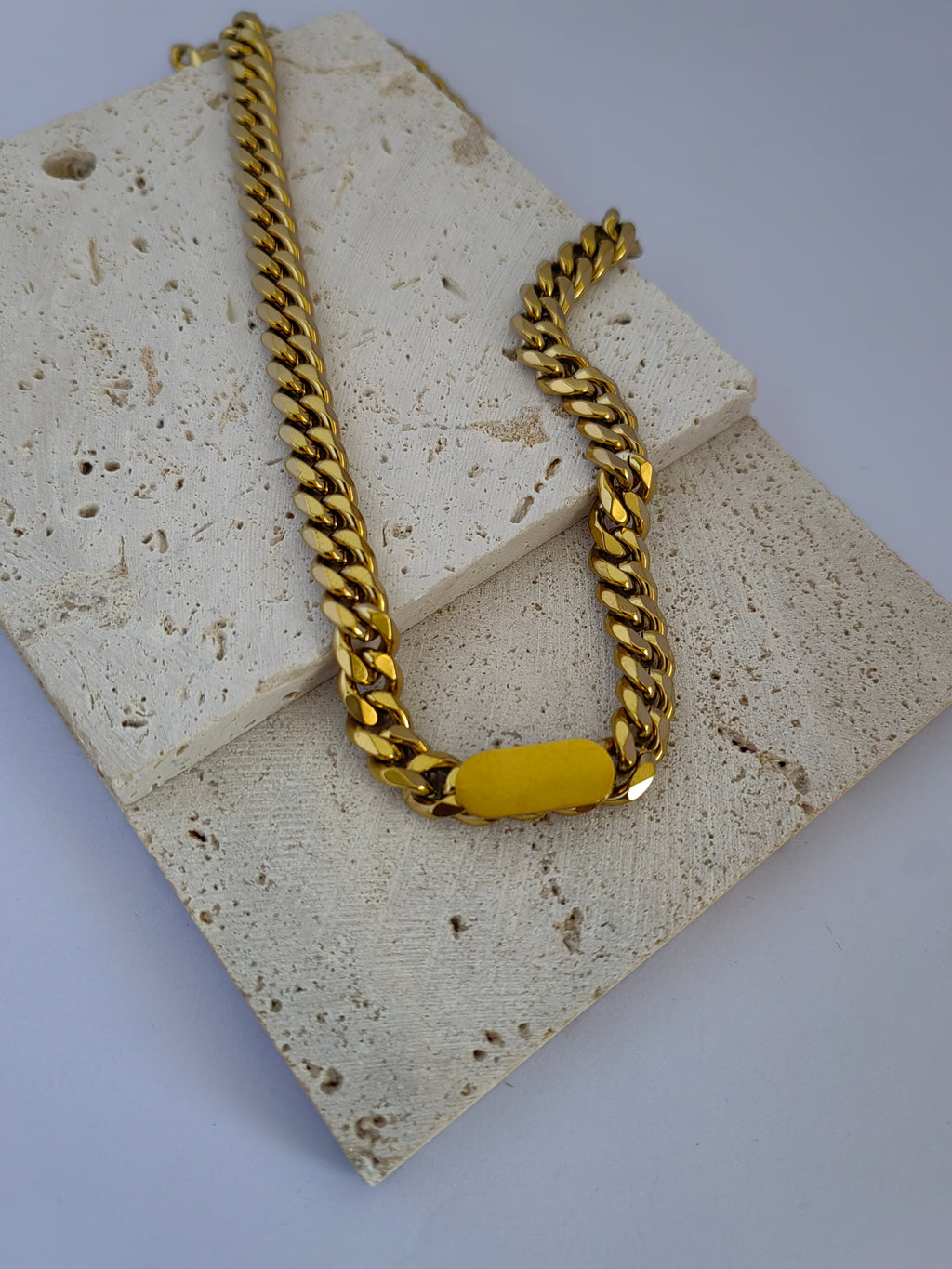 TEEN BOY'S NAMEPLATE NECKLACE