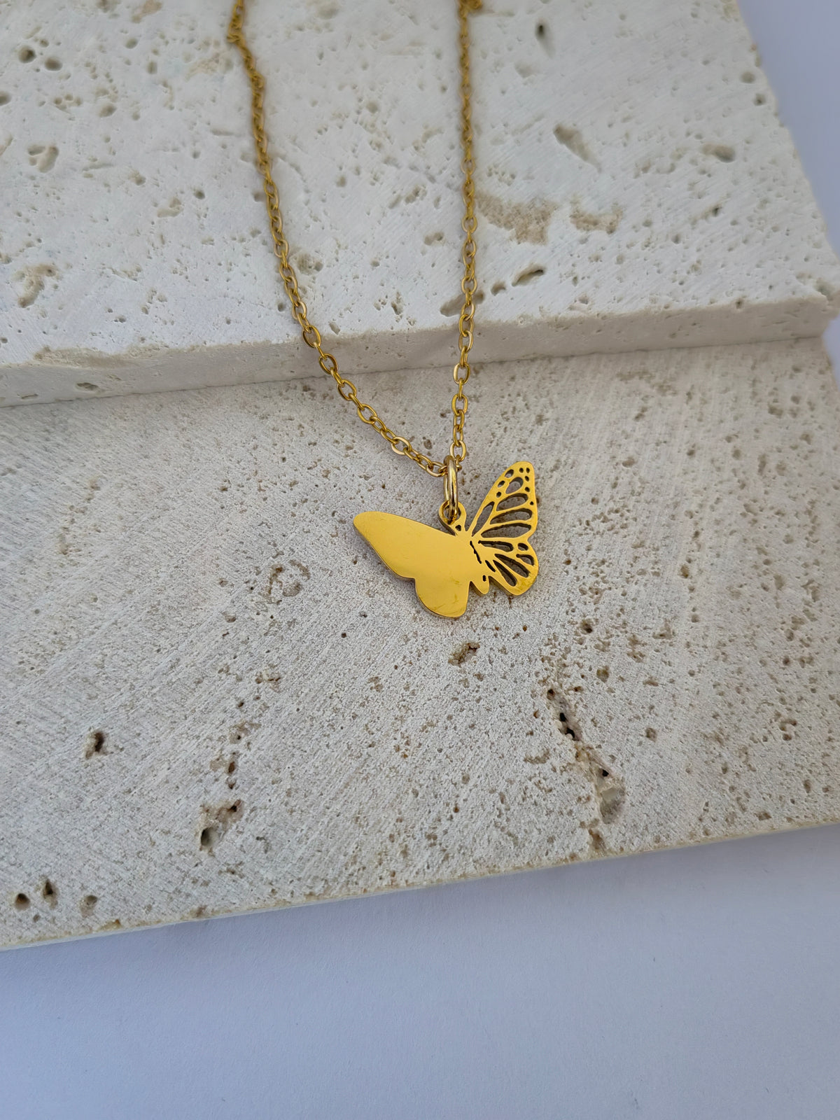 TEENS BUTTERFLY NECKLACE
