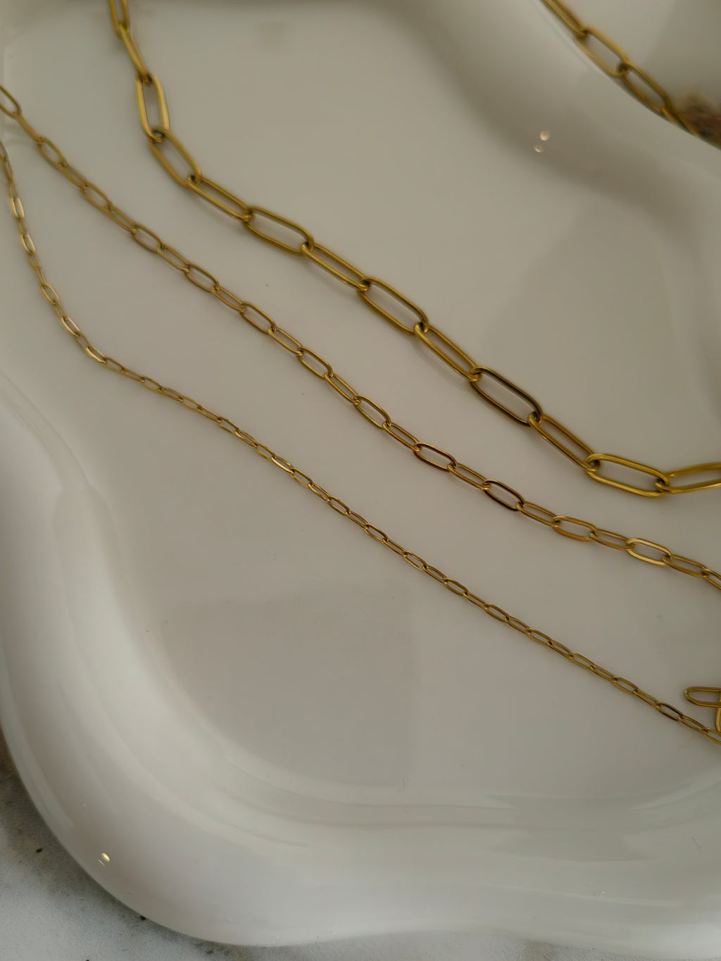 MED PAPERCLIP NECKLACE
